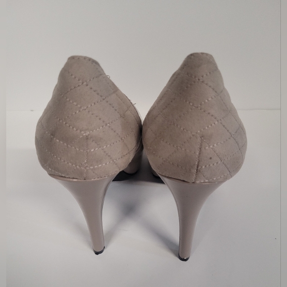 Guess Stilettos Heels Open Toe Sandals 8.5 M Beige - Picture 4 of 5